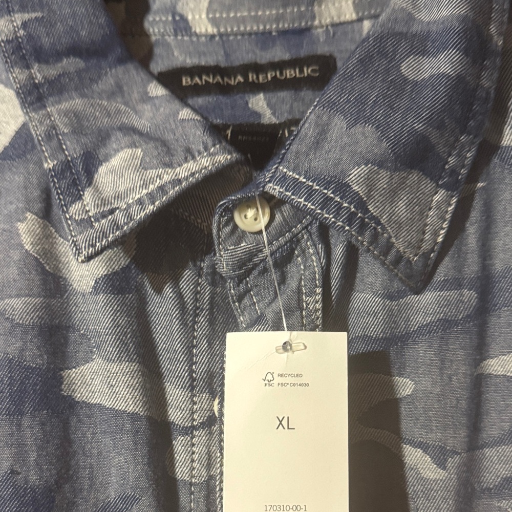 Banana Republic Blue Camouflage Men's shirt XL